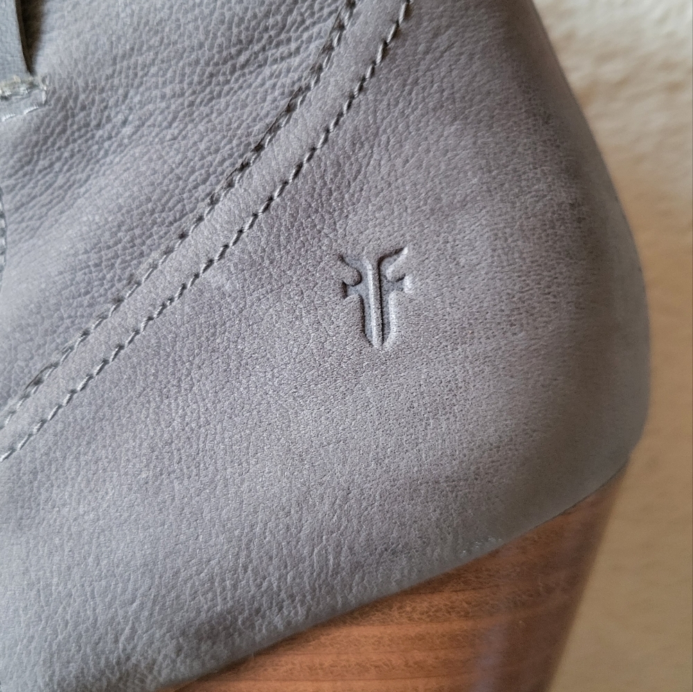 Gray Frye gray Reina ankle bootie EUC